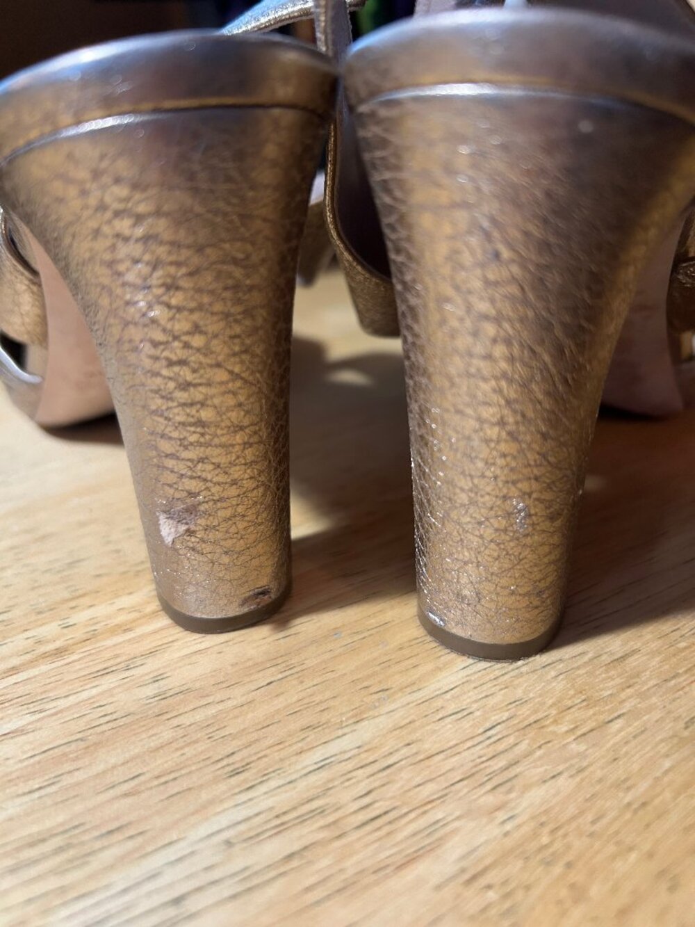 Womens Chloe Gold Metallic Leather Slingback Block Heel Sandals 38 US/7.5 - Picture 14 of 15